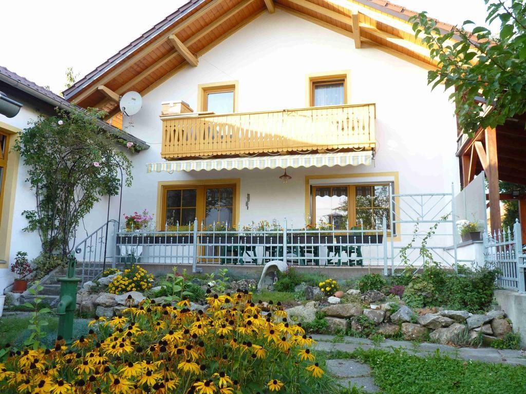 Ferienwohnung Hutterer Бад-Грисбах Экстерьер фото